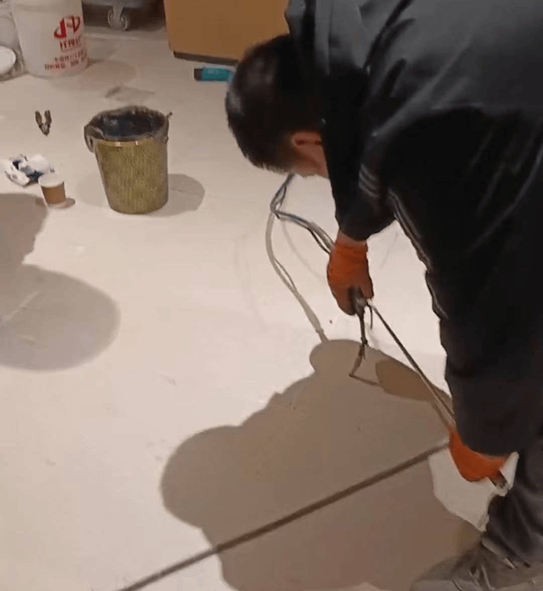 地砖空鼓可以用填缝剂(地砖空鼓可以用填缝剂修补吗)