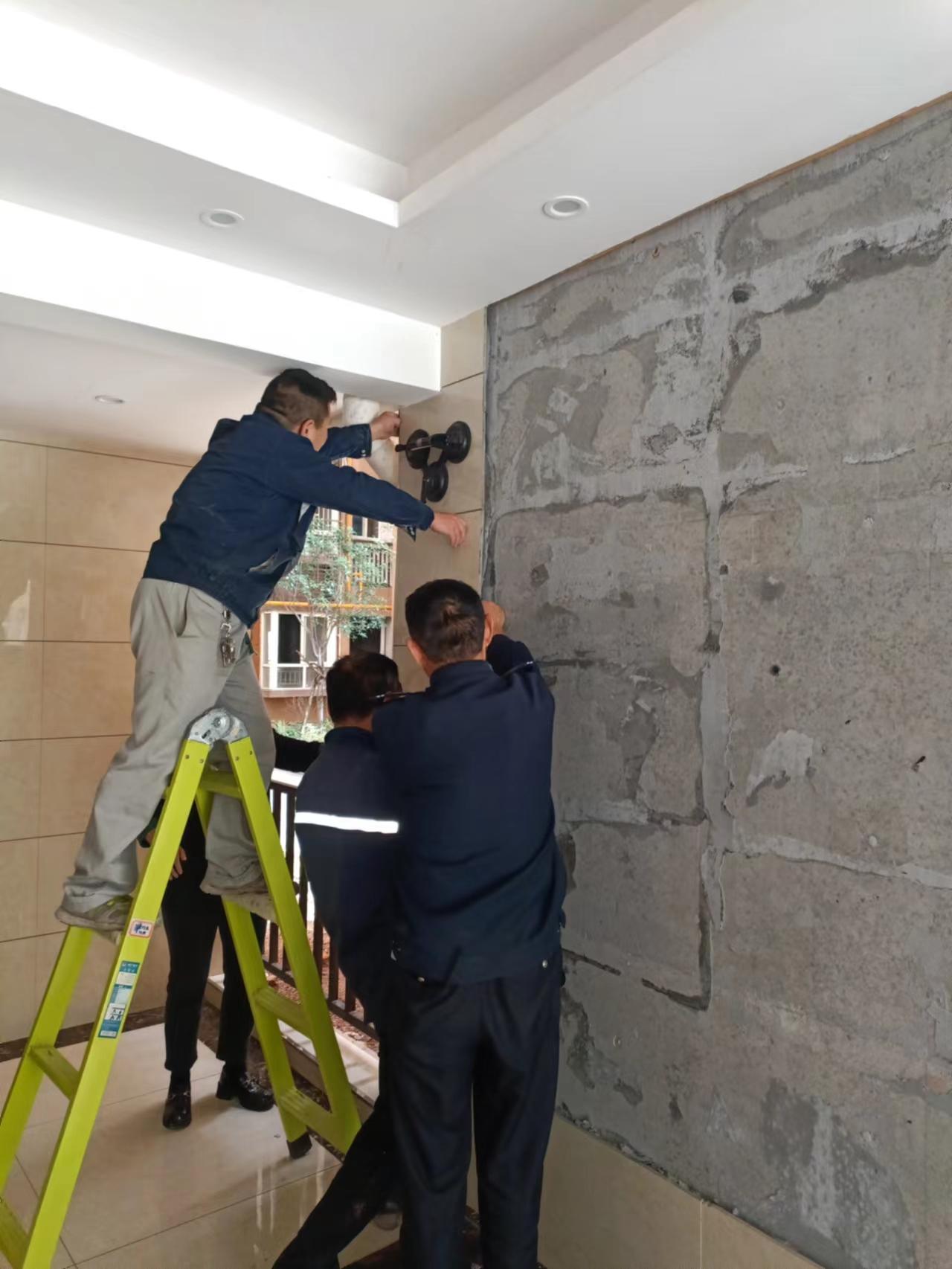 墙砖空鼓怎么取下来视频(针对近两年墙砖空鼓的现象的维修方法)